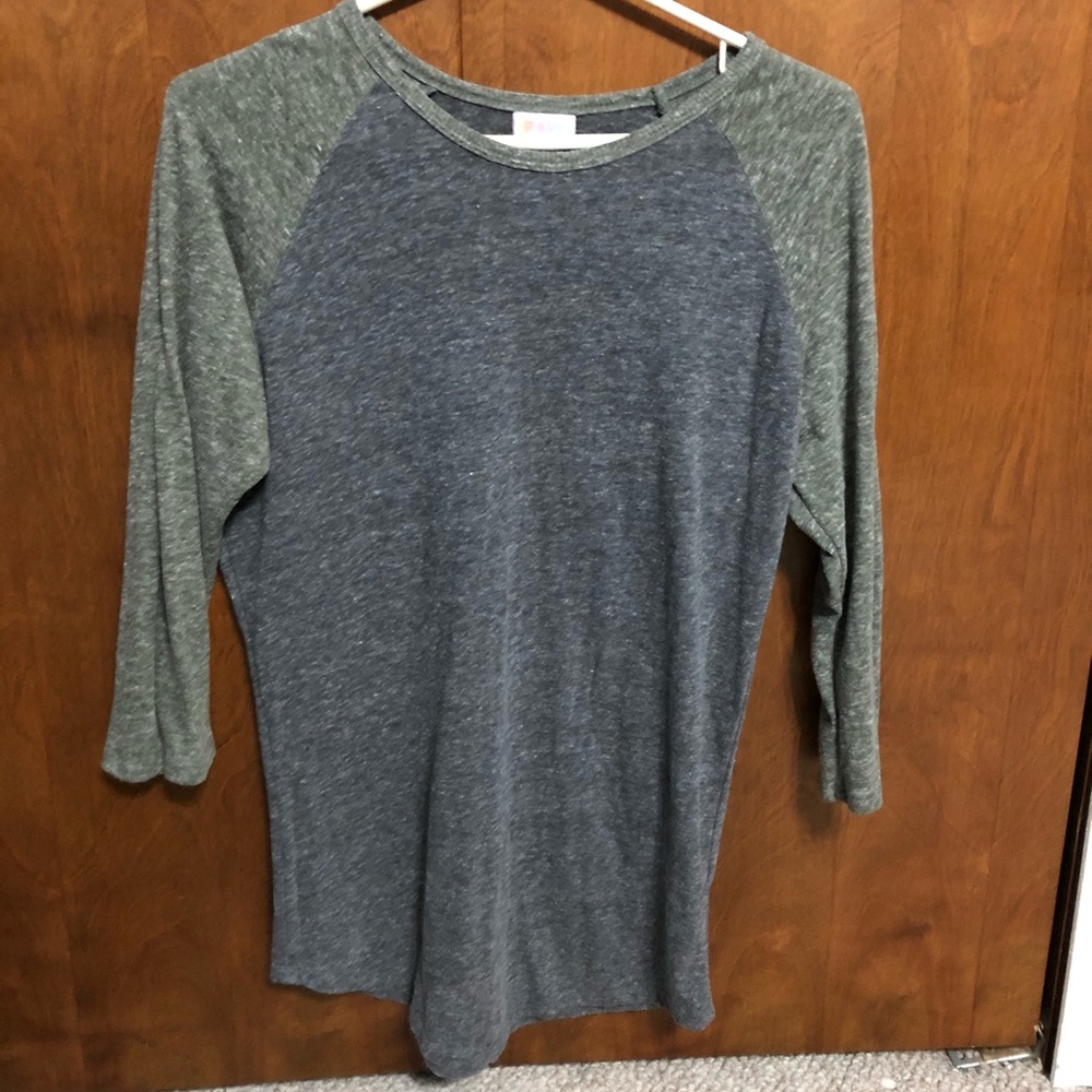 Lularoe relaxed fit quarter sleeve shirt